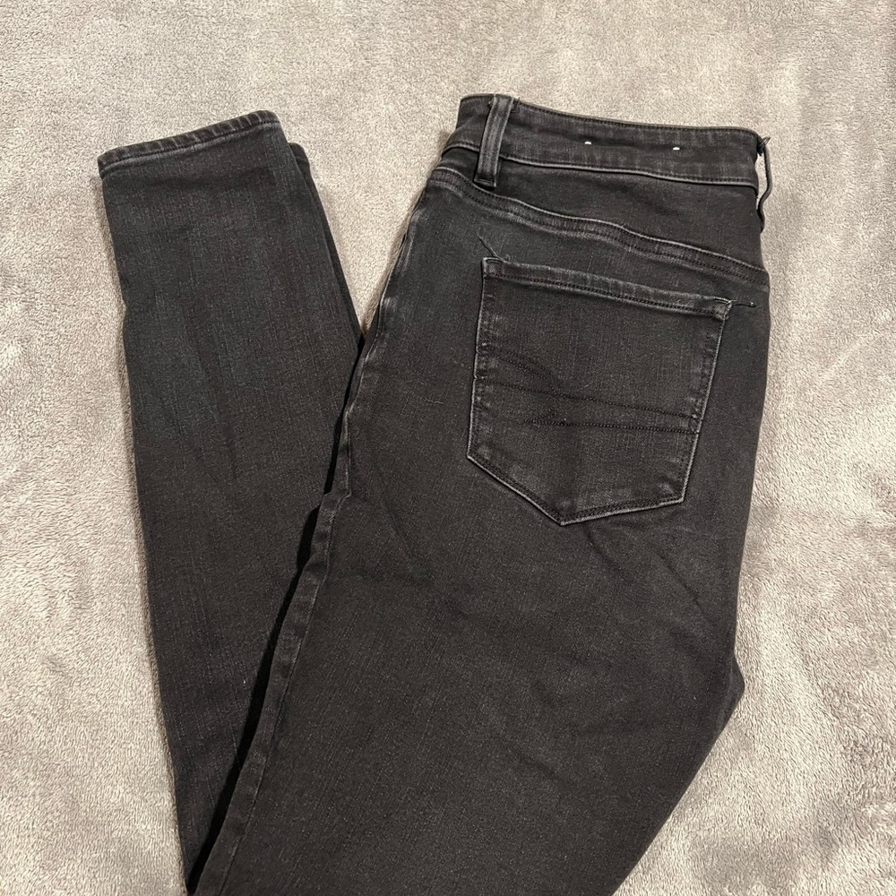 AE Black high rise jeggings